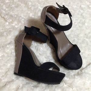 🌺🌺”GWEN” Platform Heels🌺🌺